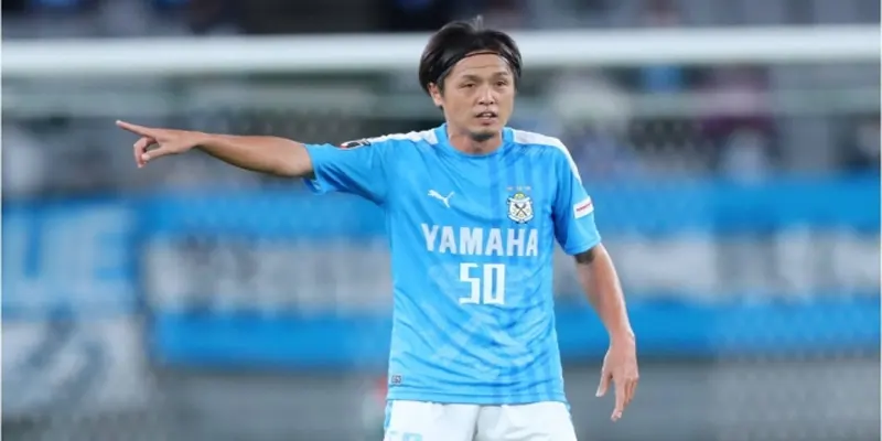 Yasuhito Endo: A Legendary Japanese Footballer in Bangladesh